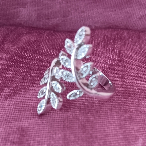 Silver Tone Rhinestone Leaf Wrap Ring - Picture 6 of 9